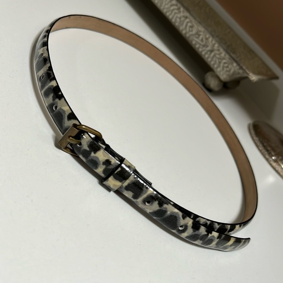 Ann Taylor Accessories - NWOT Ann Taylor Skinny Animal Print Belt